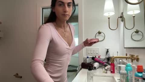 babygirlmami online show from June 6, 11:56 pm