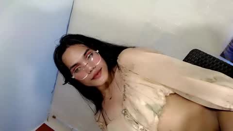 the_naughty_kyra online show from October 23, 4:38 am