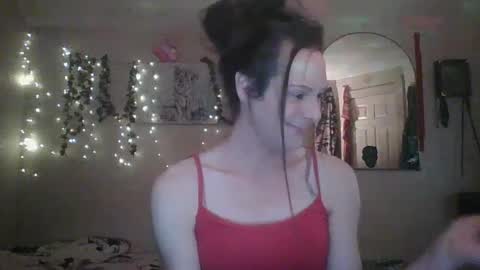 Snapshot of thesillymillie chatting on December 4, 1:08 am sillymillie0 online show from December 4, 1:08 am