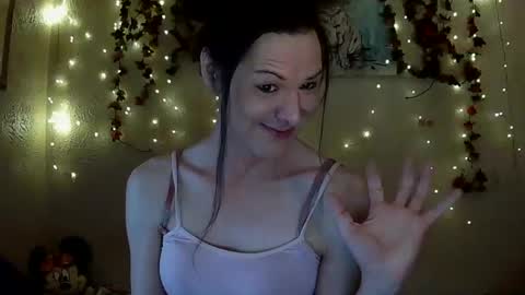 Snapshot of thesillymillie chatting on January 3, 2:08 pm sillymillie0 online show from January 3, 2:08 pm