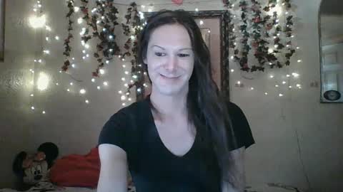 Snapshot of thesillymillie chatting on September 8, 9:46 pm sillymillie0 online show from September 8, 9:46 pm