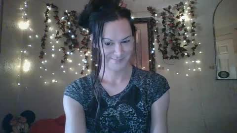 Snapshot of thesillymillie chatting on October 5, 9:36 pm sillymillie0 online show from October 5, 9:36 pm