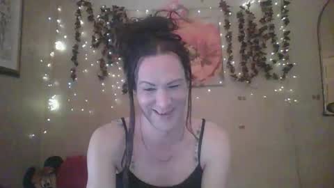 sillymillie0 online show from April 19, 8:33 pm