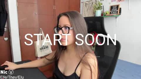 Nicole   TheyElleElu online show from October 29, 2:48 pm