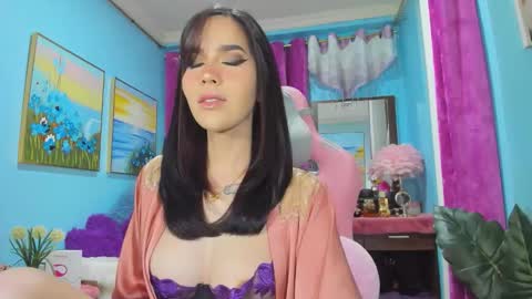 Tina Valentine online show from January 8, 11:36 am