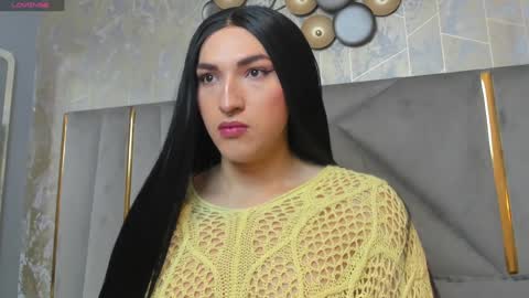 Snapshot of tomlondon_ chatting on January 17, 11:49 am online show from January 17, 11:49 am