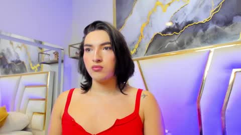 Snapshot of tomlondon_ chatting on March 6, 11:43 am online show from March 6, 11:43 am