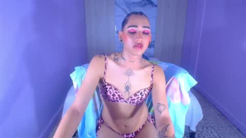 tommy_sweet1 online show from January 26, 3:38 am