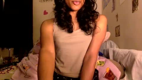 transamoure online show from December 14, 5:46 am