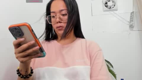 Sue online show from December 1, 2:58 am