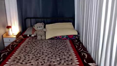 Chloe online show from March 6, 4:51 am