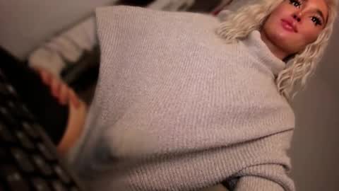 ALMIGHTY GODDESS VALENTINA online show from October 29, 12:08 am