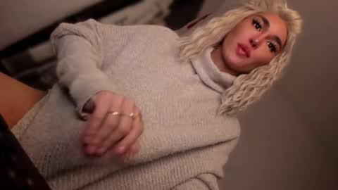 ALMIGHTY GODDESS VALENTINA online show from November 10, 7:04 pm