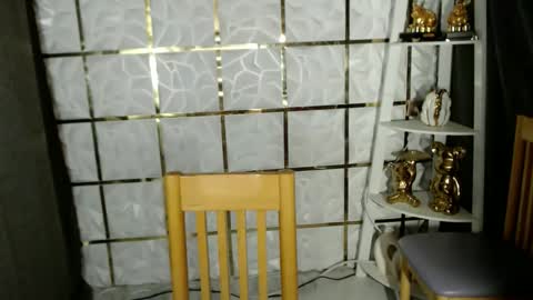 trixie_foxslut online show from April 20, 11:34 am