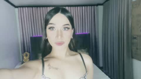 trixies_smiles online show from February 28, 2:42 am
