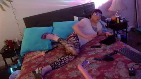 Snapshot of trystantime chatting on December 6, 2:08 am Trystantime online show from December 6, 2:08 am