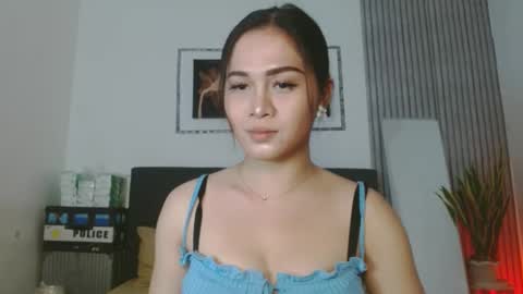 Snapshot of tsnathaliasilvana chatting on January 6, 12:57 pm Bella Ratbu online show from January 6, 12:57 pm