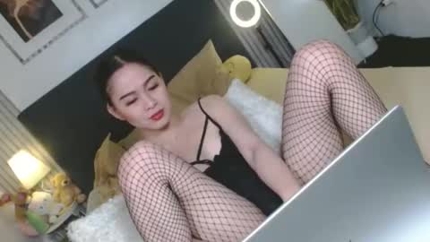 Snapshot of tsnathaliasilvana chatting on March 5, 1:02 pm Bella Ratbu online show from March 5, 1:02 pm