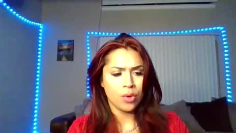 tsoliviajade online show from March 28, 6:15 am