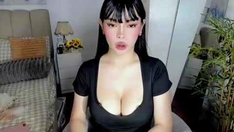 Graciella online show from April 20, 7:10 am