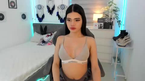 tstoni_talks online show from February 17, 5:42 pm