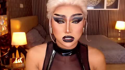 BRIANNA online show from April 16, 9:39 pm