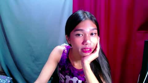 urloverjasmine_xx online show from July 3, 9:20 pm