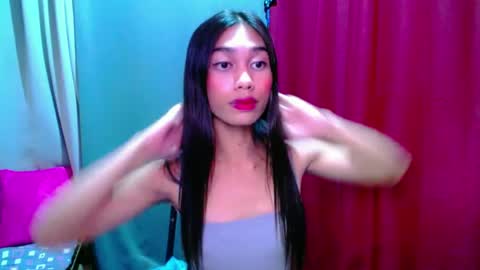 urloverjasmine_xx online show from July 8, 4:10 pm