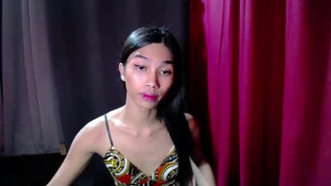 urloverjasmine_xx online show from July 19, 11:58 am
