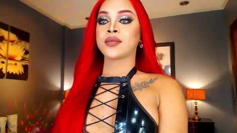 UrMajestyTyra online show from October 21, 1:52 am