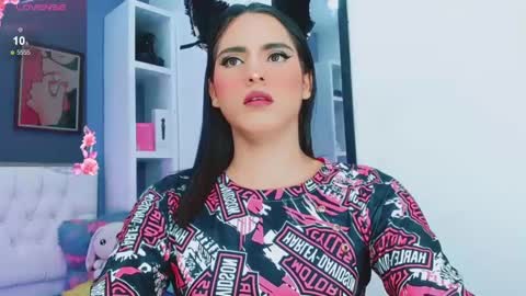 valentina_princess_ online show from March 9, 11:35 pm