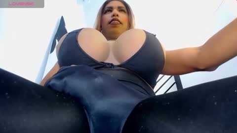 Snapshot of valentinabigcock23 chatting on October 18, 8:34 pm valentinabigcock23 online show from October 18, 8:34 pm