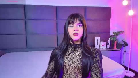 valentino moon online show from January 16, 2:53 am