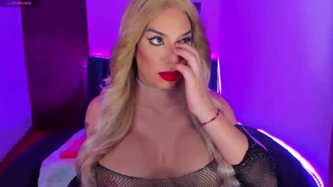 valeri_hilton online show from January 15, 2:43 am