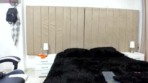 valery online show from March 13, 6:30 am