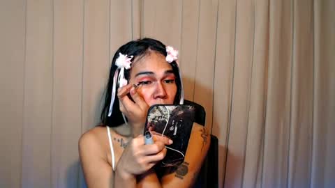 vampy_ebony_laxine online show from June 21, 3:31 am