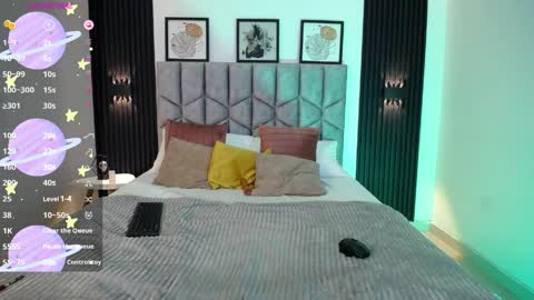 venus_999_ online show from June 6, 9:44 pm