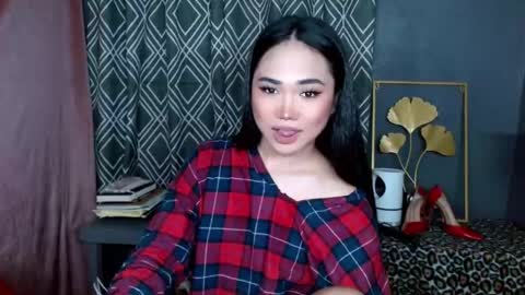 yana online show from April 27, 3:21 pm