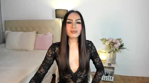 Arra Brown online show from March 19, 1:16 am