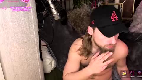 Wilclyde online show from March 15, 8:12 pm