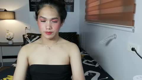 wildhotsexyladyboy online show from March 11, 4:38 am