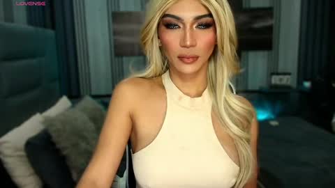 Julia online show from March 27, 7:15 pm