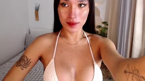 Camilla online show from January 6, 2:04 am