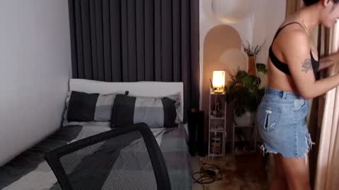Camilla online show from February 10, 1:03 am