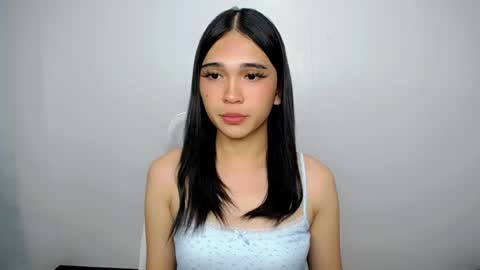 xairah_doux online show from April 27, 3:27 am