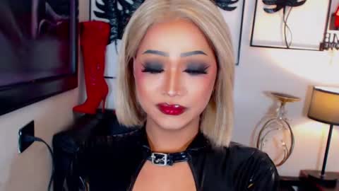 xxasian_goddessxx online show from July 15, 5:29 pm