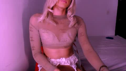 Chiara online show from November 25, 4:58 am