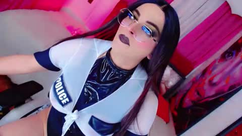 yarethrousss online show from November 8, 6:58 am