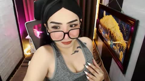 yassiered online show from September 14, 9:14 am