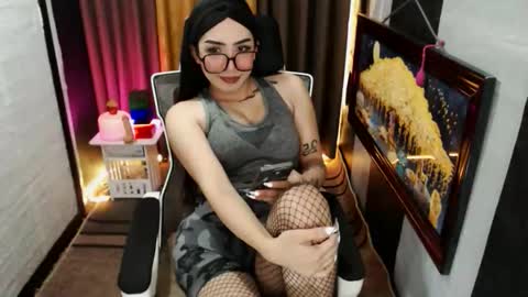 yassiered online show from October 4, 10:16 am